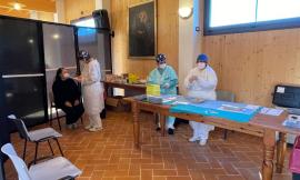 Treia, terminata la campagna vaccinale: 803 dosi in un mese, l'88% sono terze dosi