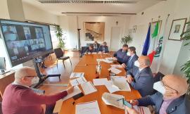 Guerra Ucraina, blocco dell'export in Russia. Acquaroli: "Scenario preoccupante per le Marche"