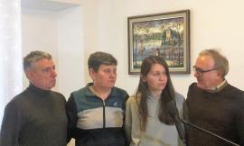 Dall'Ucraina a Treia per salvare la figlia di soli 15 mesi: il Comune abbraccia Tatiana dopo 30 ore di viaggio