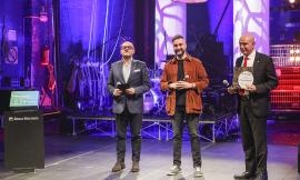 Musicultura, nella settima serata delle audizioni Vena conquista il premio Targa Banca di Macerata