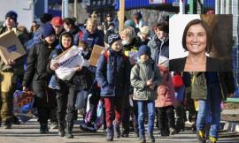 Emergenza profughi ucraini, Alessia Morani (Pd) detta la soluzione: "Utilizzare le SAE destinate ai terremotati"