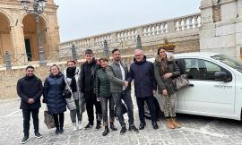 Il cuore grande di Treia: donata un'auto a una famiglia ucraina