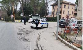 Macerata, tre incidenti in città: un uomo trasferito a Torrette dopo investimento