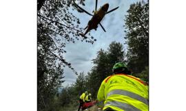 Rovinosa caduta in bici durante un'escursione: uomo soccorso in eliambulanza