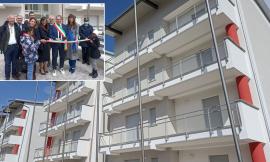 Tolentino, terremoto: consegnati 16 nuovi appartamenti. Pezzanesi: "Ennesima festa per la città"