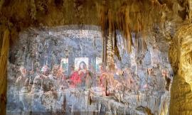 "L'Ultima Cena" proiettata alle Grotte di Frasassi: red carpet unico per un cortometraggio da Oscar