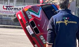 San Severino, auto sfrecciano su due ruote: in 150 alle prove della squadra acrobatica della Polizia