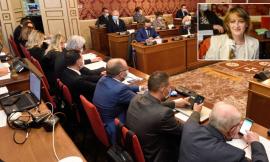 Macerata, uno spazio pubblico dedicato alle vittime del Covid-19: approvato l'ordine del giorno