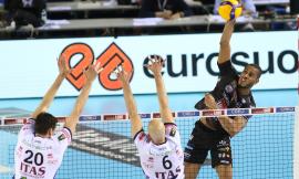 Semifinali scudetto, la Lube cade in tre set contro Trento in gara 1: addio fattore campo