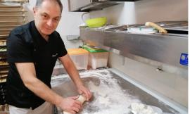 Recanati, l'anno d'oro di Simone Manzotto: inserito tra i migliori pizzaioli italiani