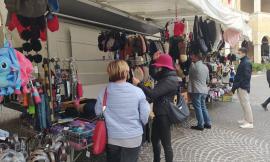 Covid Marche, 580 positivi in 24 ore: torna a salire l'incidenza del virus