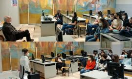 Macerata, il liceo scientifico alla scoperta dell'opera: gli studenti incontrano Paolo Pinamonti