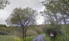 Macerata, la strada comunale Madonna del Monte - Sambucheto chiusa per lavori