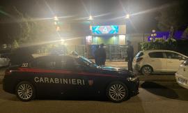 Pollenza, droga nascosta nel parcheggio della discoteca: il cane "One" fiuta 73 grammi di hashish