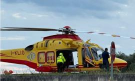 Potenza Picena, auto contro moto lungo la Regina: donna soccorsa in eliambulanza