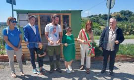 Da vecchia pensilina a biblioteca aperta a tutti: ecco l'iniziativa di Potenza Picena
