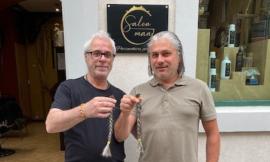 Urbisaglia, una ciocca di capelli da donare ai malati oncologici: l'iniziativa di "Salon Man"