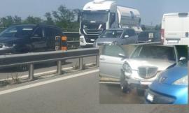 Corridonia, doppio incidente in superstrada: coinvolte entrambe le carreggiate. Traffico in tilt (FOTO)