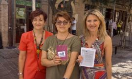 Macerata, corner di ascolto: il Consiglio delle donne scende in piazza
