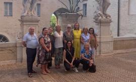 Macerata, Deborah Pantana in visita alla mostra "Vitalismi" di Wladimiro Tulli
