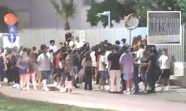 Mega rissa a Civitanova, appuntamento tra giovanissimi per picchiarsi: danneggiata recinzione Capitaneria