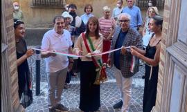 Potenza Picena, successo per l’inaugurazione della mostra "Parigi nel '900"