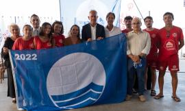 Civitanova celebra la diciannovesima Bandiera Blu: "Una delle città costiere più virtuose" (FOTO)