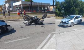 Treia, violento scontro tra auto e moto: centauro trasportato a Torrette in eliambulanza