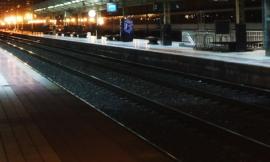 Tragedia sui binari: padre e figlio muoiono travolti dal treno