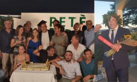 Corridonia, la laurea arriva a 45 anni: grande festa per Maurizio Porfiri
