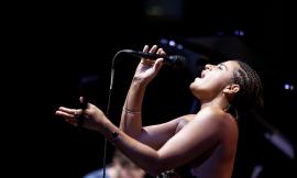 Tolentino, il trionfo di Karima al Vaccaj chiude la seconda edizione di "Borghi in Jazz"
