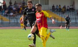 Serie C, la Recanatese parte con un pari: finisce 0-0 il derby marchigiano con la Vis Pesaro