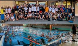 Anche il nuoto sceglie Sarnano: quasi 90 atleti preparano la stagione agonistica in città