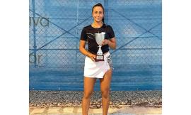 Tolentino, la "figlia d'arte" Ilaria Sposetti vince la finale dell'Open regionale di tennis