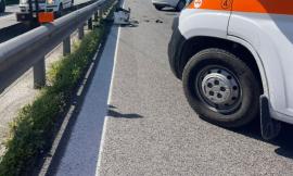 Scontro tra tre auto e un furgone in A14: due feriti, code sino a 3 chilometri