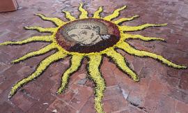 Tolentino, un'infiorata con l'immagine di San Nicola