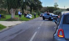 San Severino, scontro frontale tra due auto: due feriti al pronto soccorso