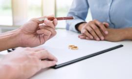L'assenza di rapporti tra i coniugi può dimostrare l’anteriorità della crisi rispetto al tradimento?