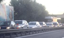 Montecosaro, tamponamento in superstrada: traffico in tilt