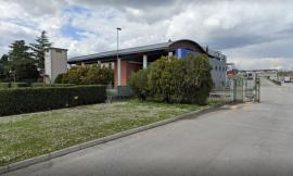 Civitanova, centro di raccolta Cosmari troppo vicino alle case: si cerca nuovo capannone