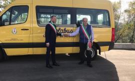 Camerino, in dono uno scuolabus da Castelsantangelo: un abbraccio tra comunità