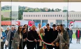 San Severino, taglio del nastro per il nuovo showroom Marini Arredamenti