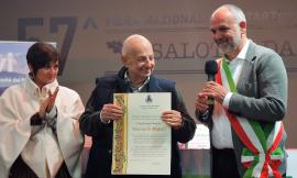 Fiera del Tartufo Bianco, Giancarlo Magalli eletto cittadino onorario di Acqualagna
