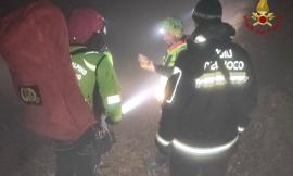 Sorpreso da vento e pioggia a 1380 metri d'altezza, precipita in un canalone: soccorso escursionista