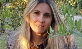 Recanati, no alla violenza sulle donne: una panchina rossa nel quartiere Villa Musone