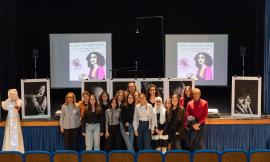 Civitanova, grande successo per l'evento "Come un fiore raro, racconti, canzoni e video intorno a Mia Martini"