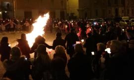 Macerata, falò in piazza Mazzini per la Venuta della Santa Casa
