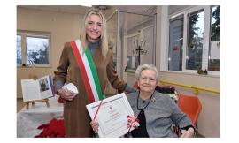 Macerata, Fernanda Ruffini spegne 100 candeline: è festa a Villa Cozza