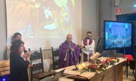 Matelica, Natale tra i banchi: il vescovo Massara all'Ipsia Don Pocognoni