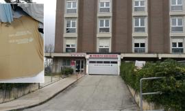 "Mio padre costretto a dormire sul pavimento": l'odissea di un 83enne all'ospedale di Macerata